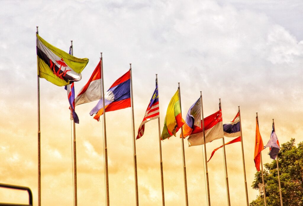 Flags of ASEAN member countries (Image by Thuận Tiện Nguyễn from Pixabay)